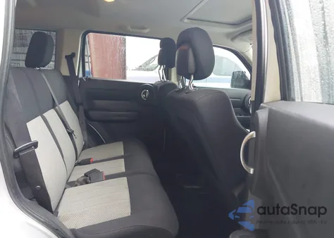 2010 Dodge Nitro Heat z USA, uszkodzony, nr VIN 1D4PU4GK6AW174996